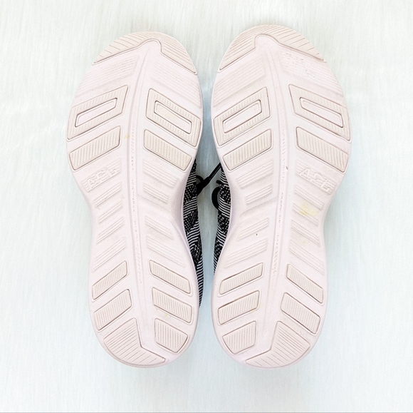 APL Techloom Pro Sneakers In Black / Bleached Pink Size 8.5 - Picture 8 of 16